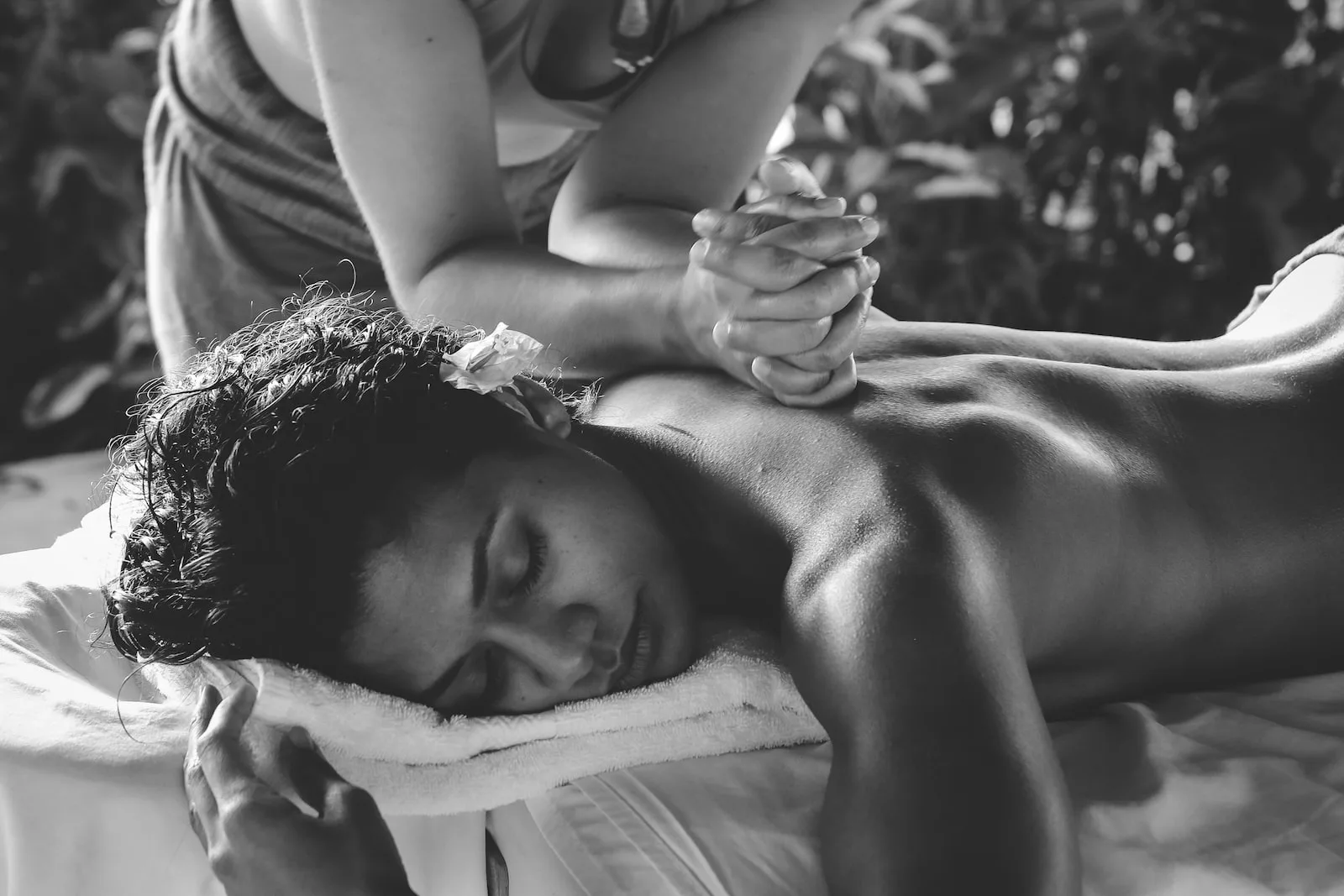 Feeling the Pressure: Will My Deep Tissue Massage Hurt?