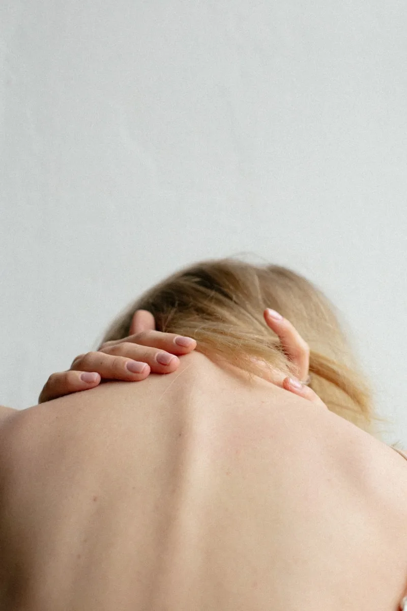 Relieve a Kinked Neck: Causes, Treatments, and Prevention