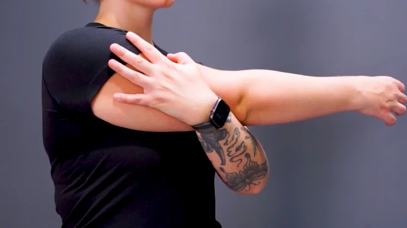 Effective Deltoid Stretches for Active and Healthy Shoulders